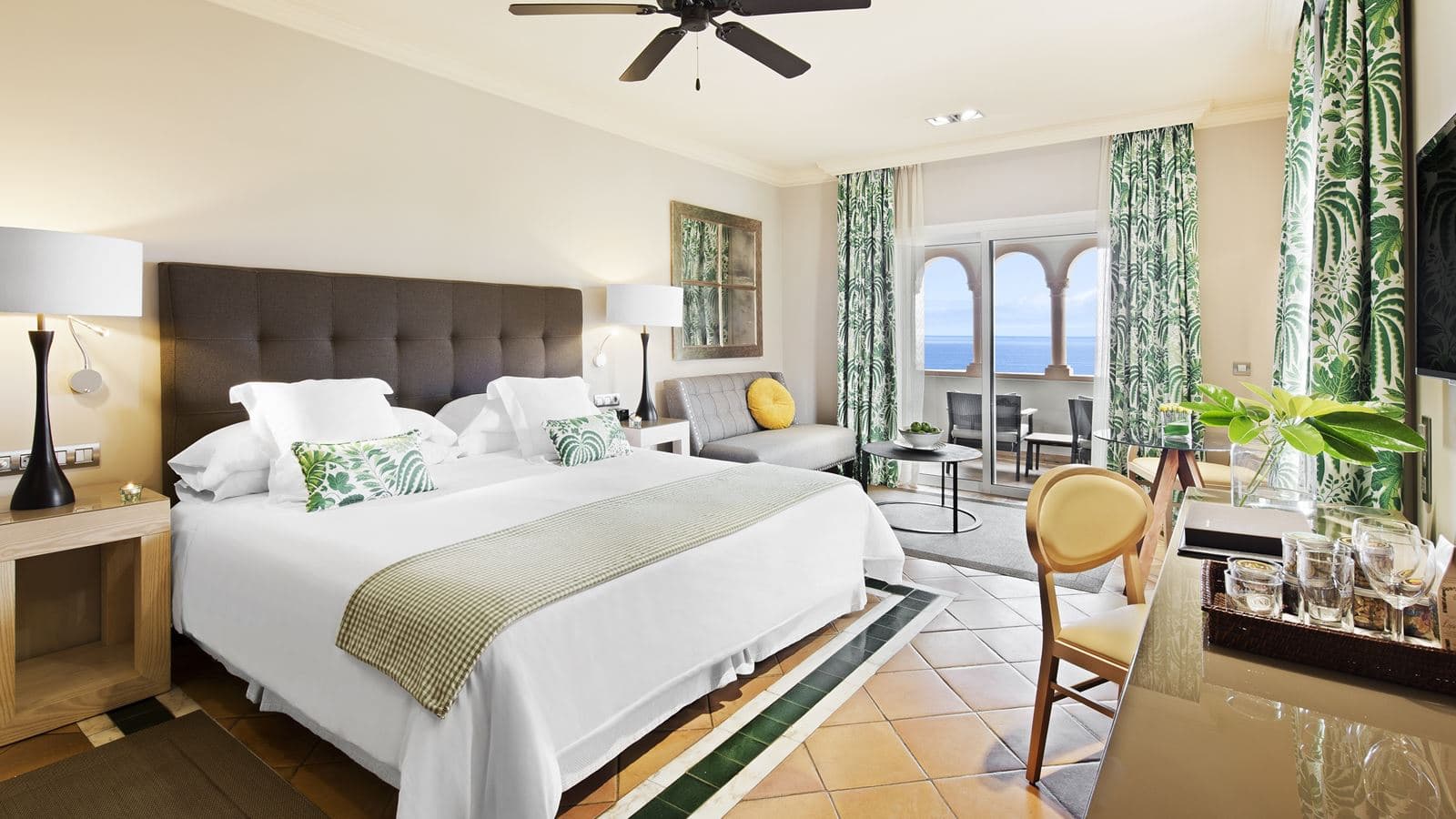 rooms-double-room-sea-view-with-balcony-or-terrace