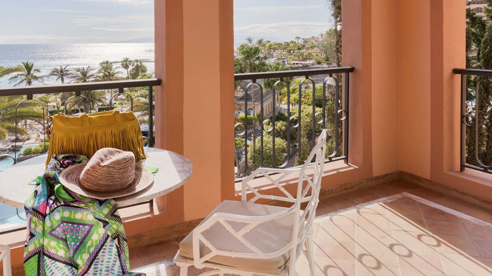 rooms-junior-suite-casas-ducales-sea-view-with-balcony-or-terrace