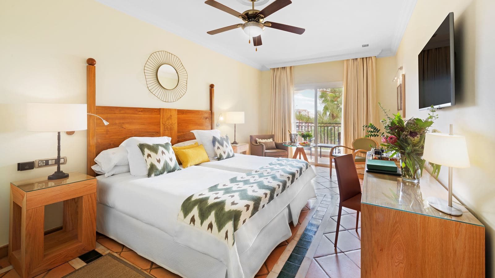 rooms-double-room-casas-ducales-with-balcony-or-terrace