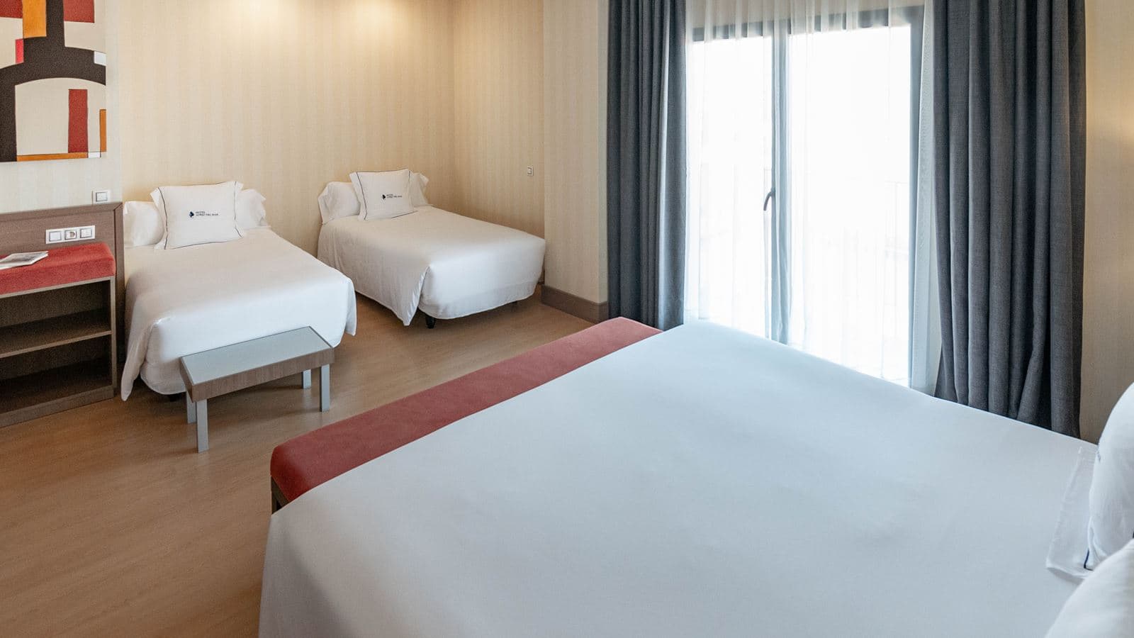 rooms-family-room