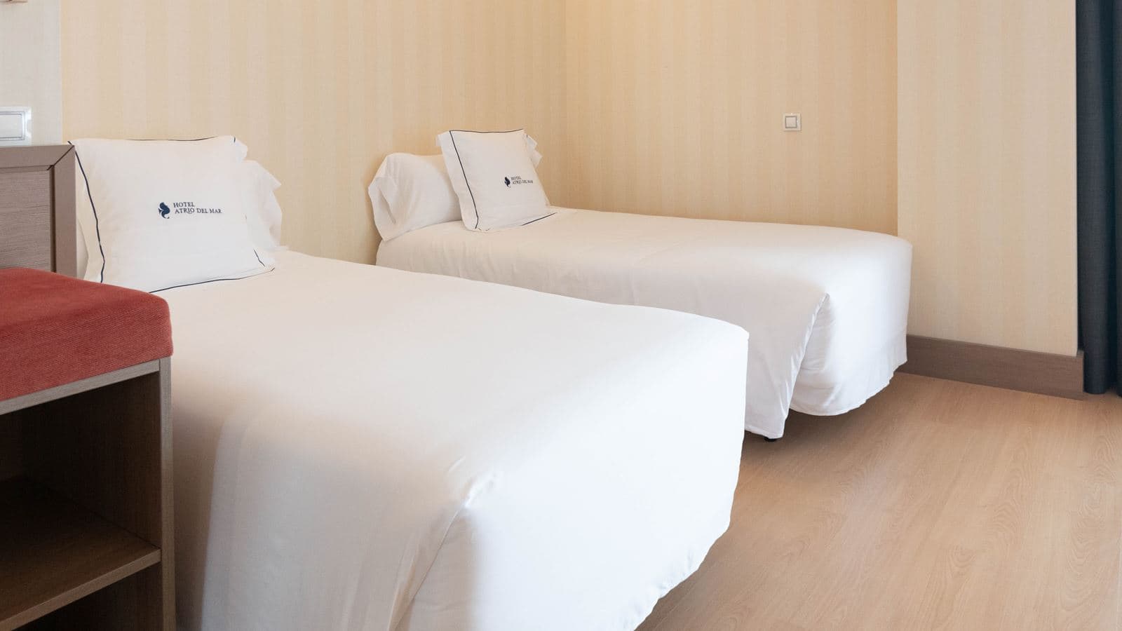 rooms-family-room