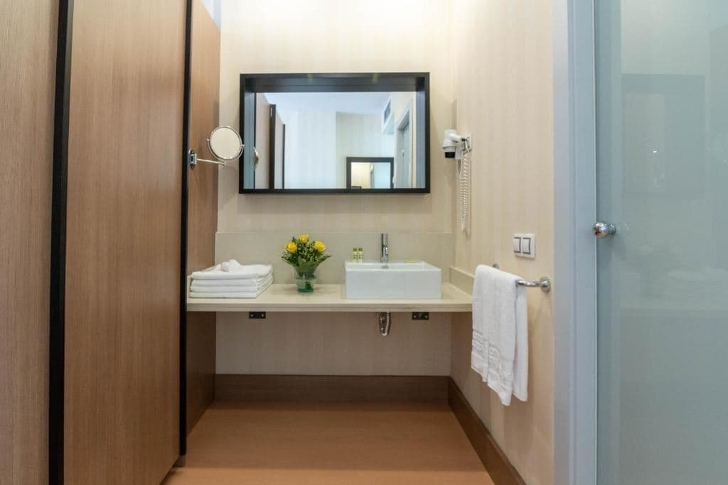 rooms-deluxe-room