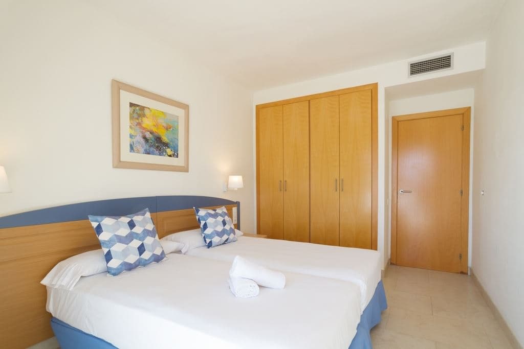 rooms-one-bedroom-apartment
