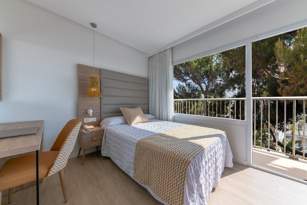 rooms-single-room