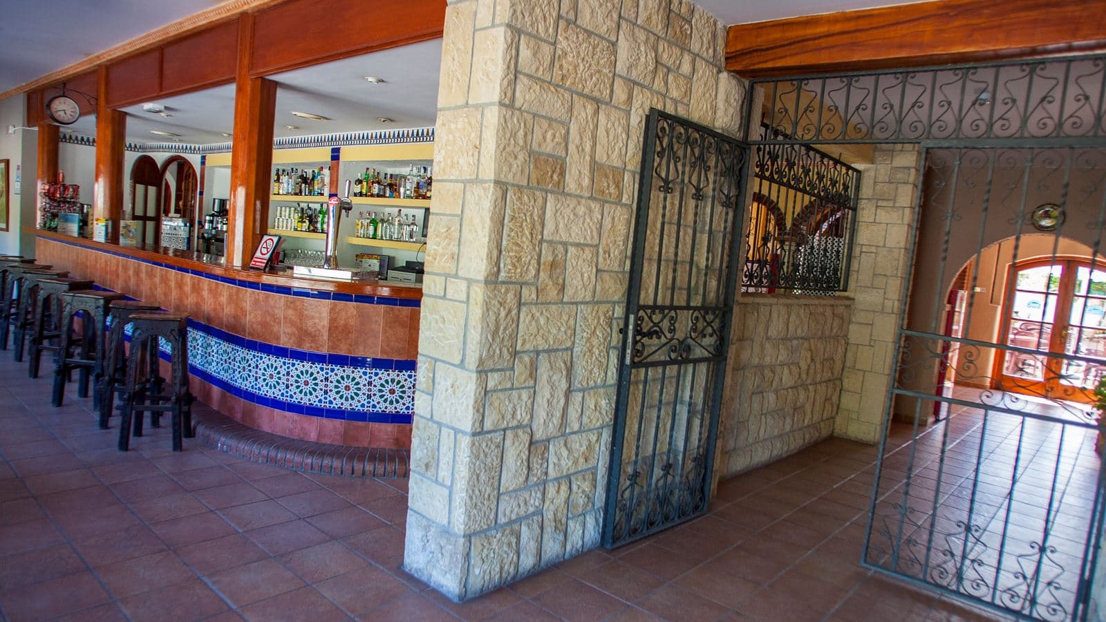 bars-bar