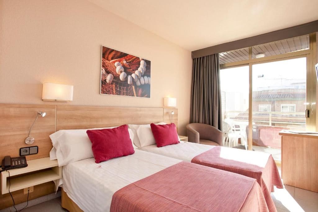 rooms-superior-room