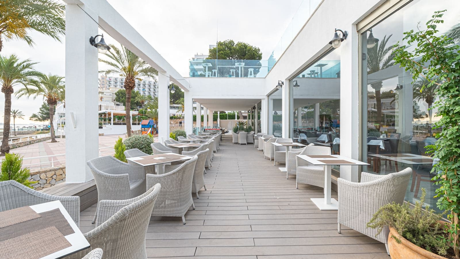 restaurants-restaurants