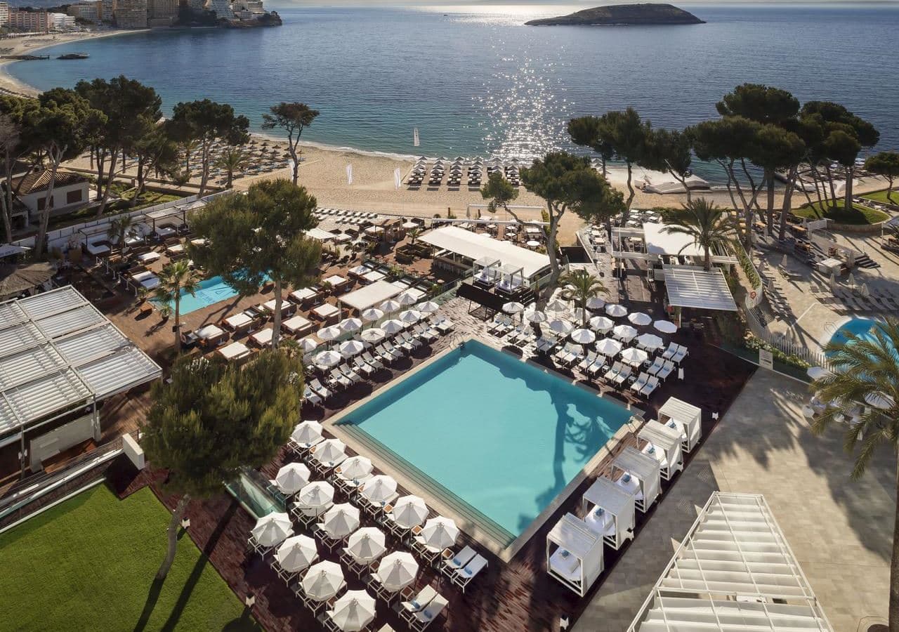 pools-outdoor-pool