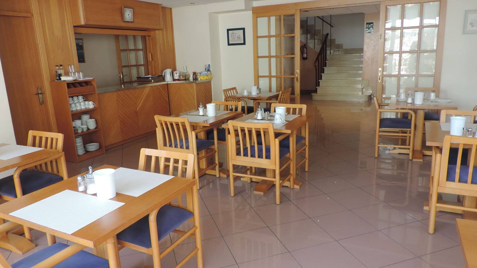 restaurants-hostal-residencia-sutimar