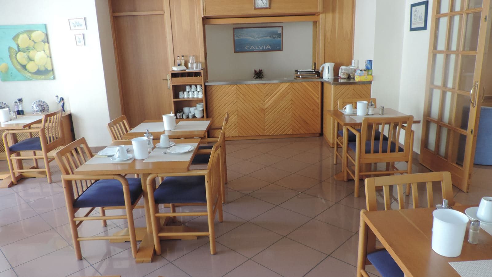 restaurants-hostal-residencia-sutimar