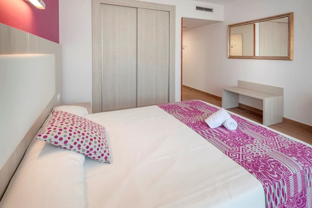 rooms-standard-room-balcony-or-terrace