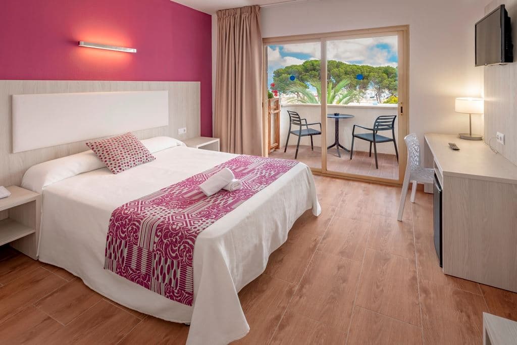 rooms-sea-view-room-balcony-or-terrace