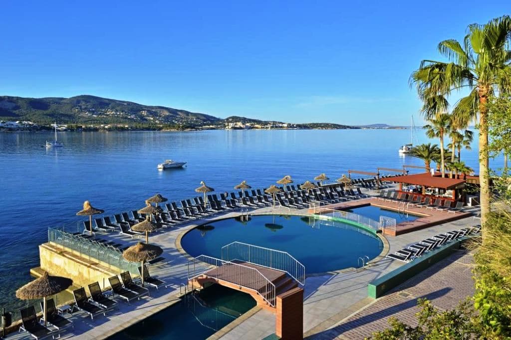 pools-outdoor-pool