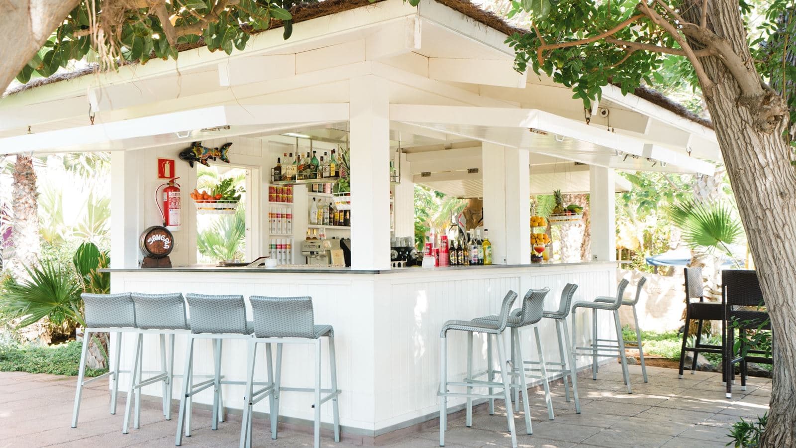 bars-maui-bar