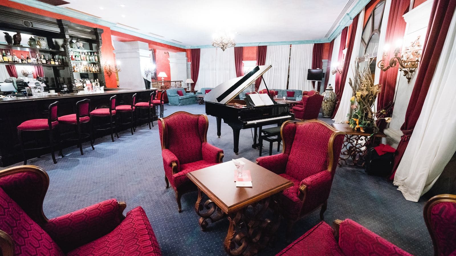 bars-lobby-bar