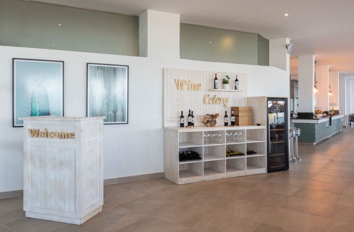 restaurants-dining-room