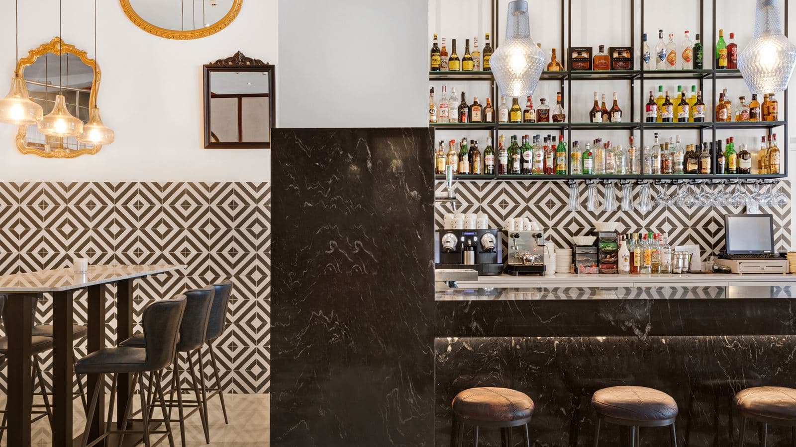 bars-bar-salón