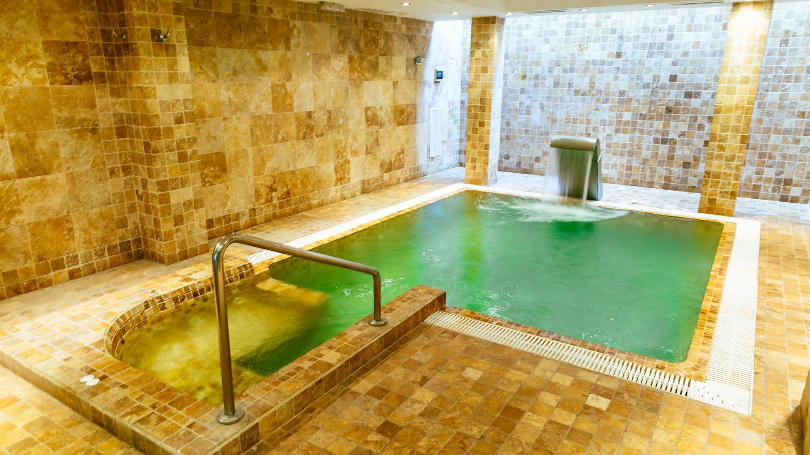 pools-indoor-pool
