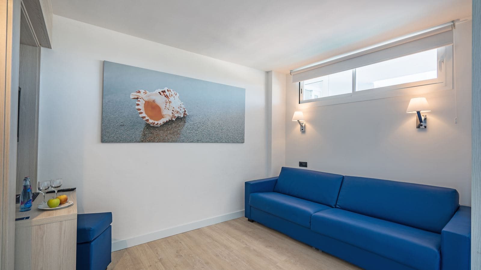 rooms-juniorsuite-seaview-balcony
