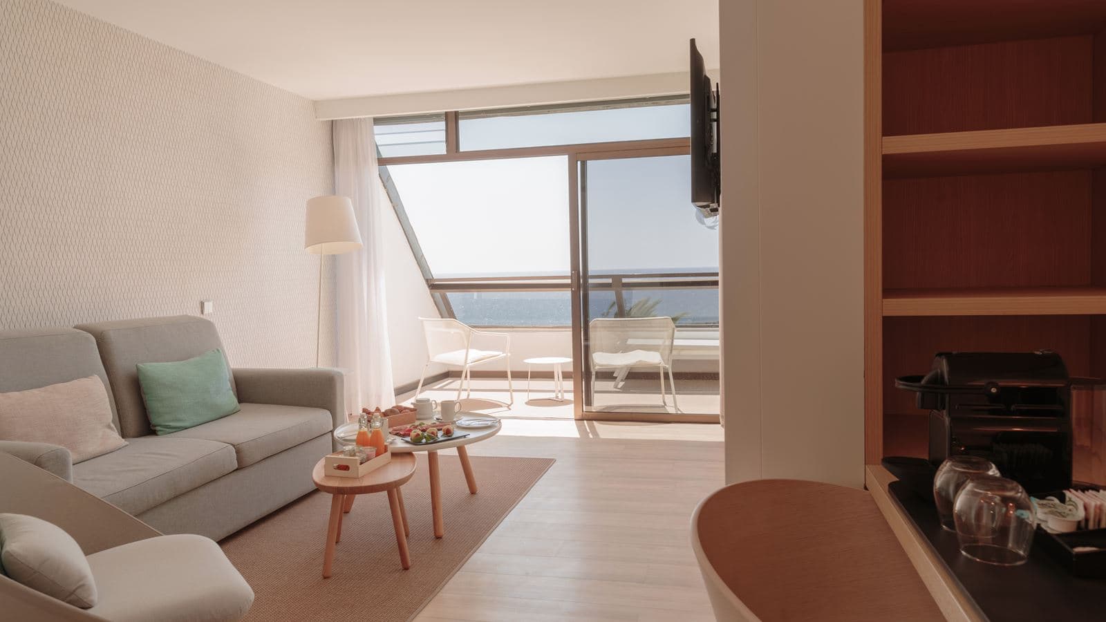 rooms-double-sea-view-premium-with-terrace