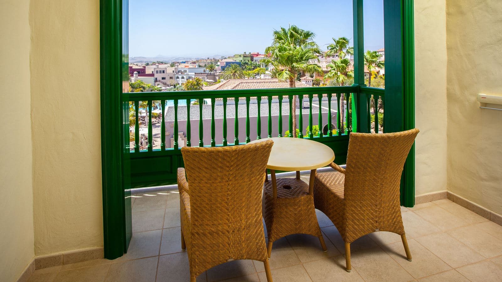 rooms-double-standard-sea-view-balcony