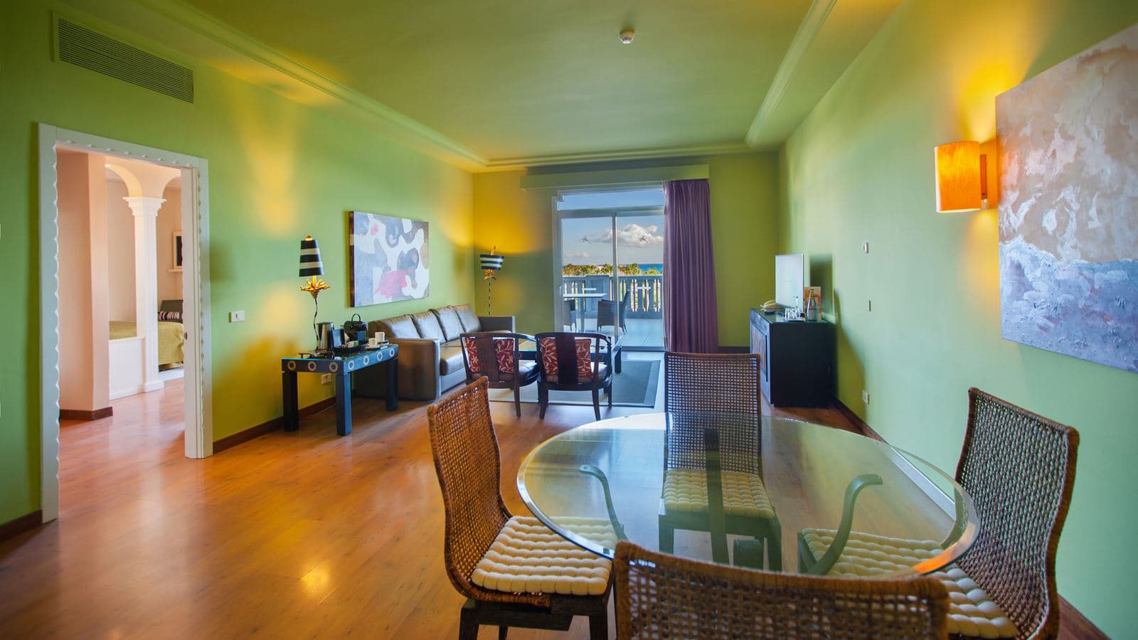 rooms-senior-suite-terrace-unique