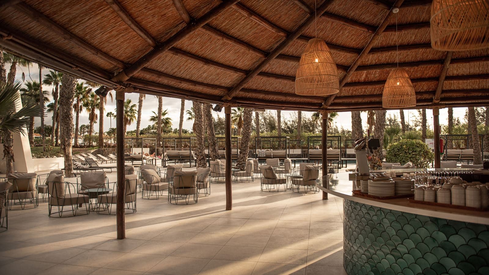 bars-h2o-bar
