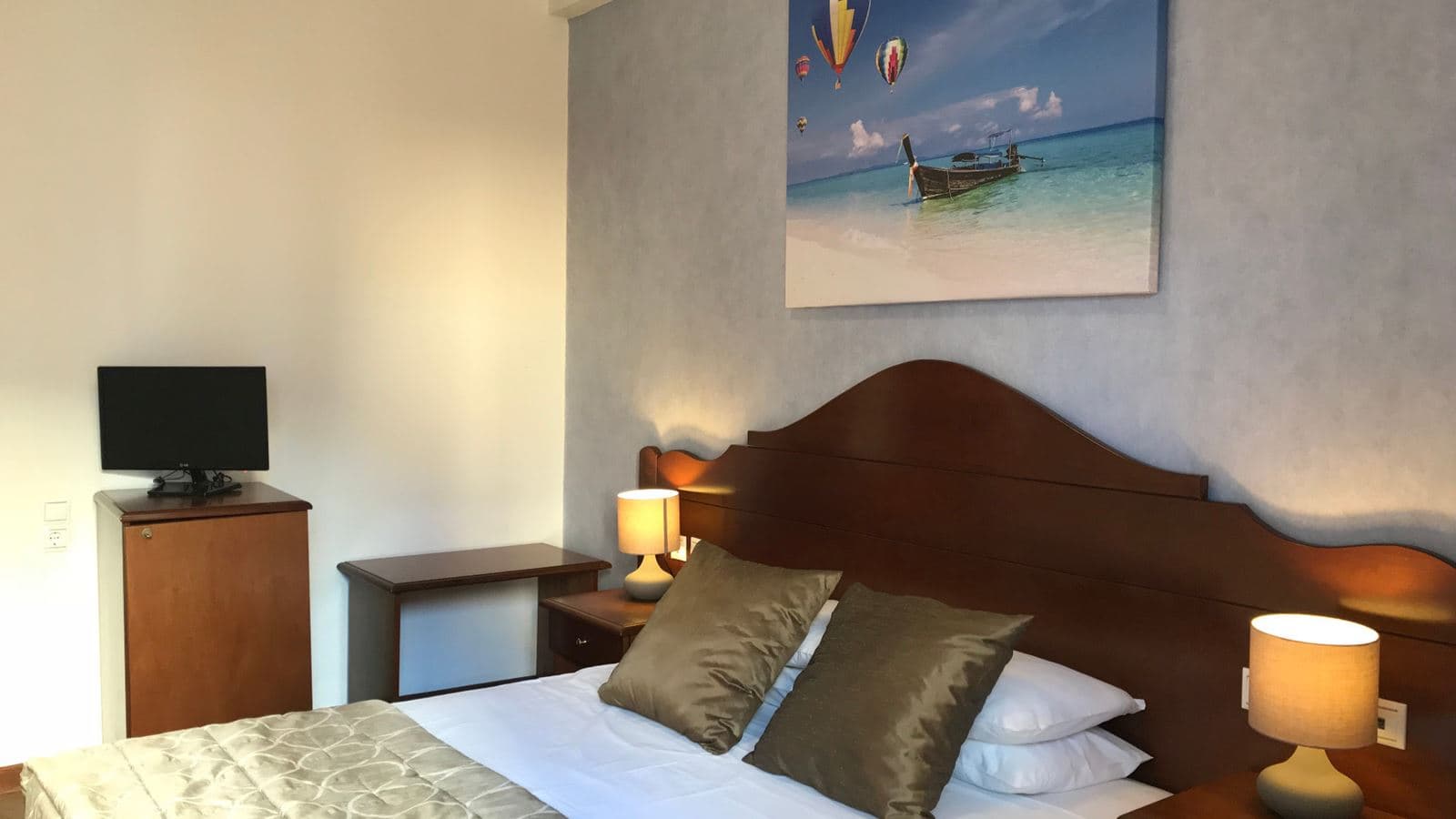 rooms-single-room