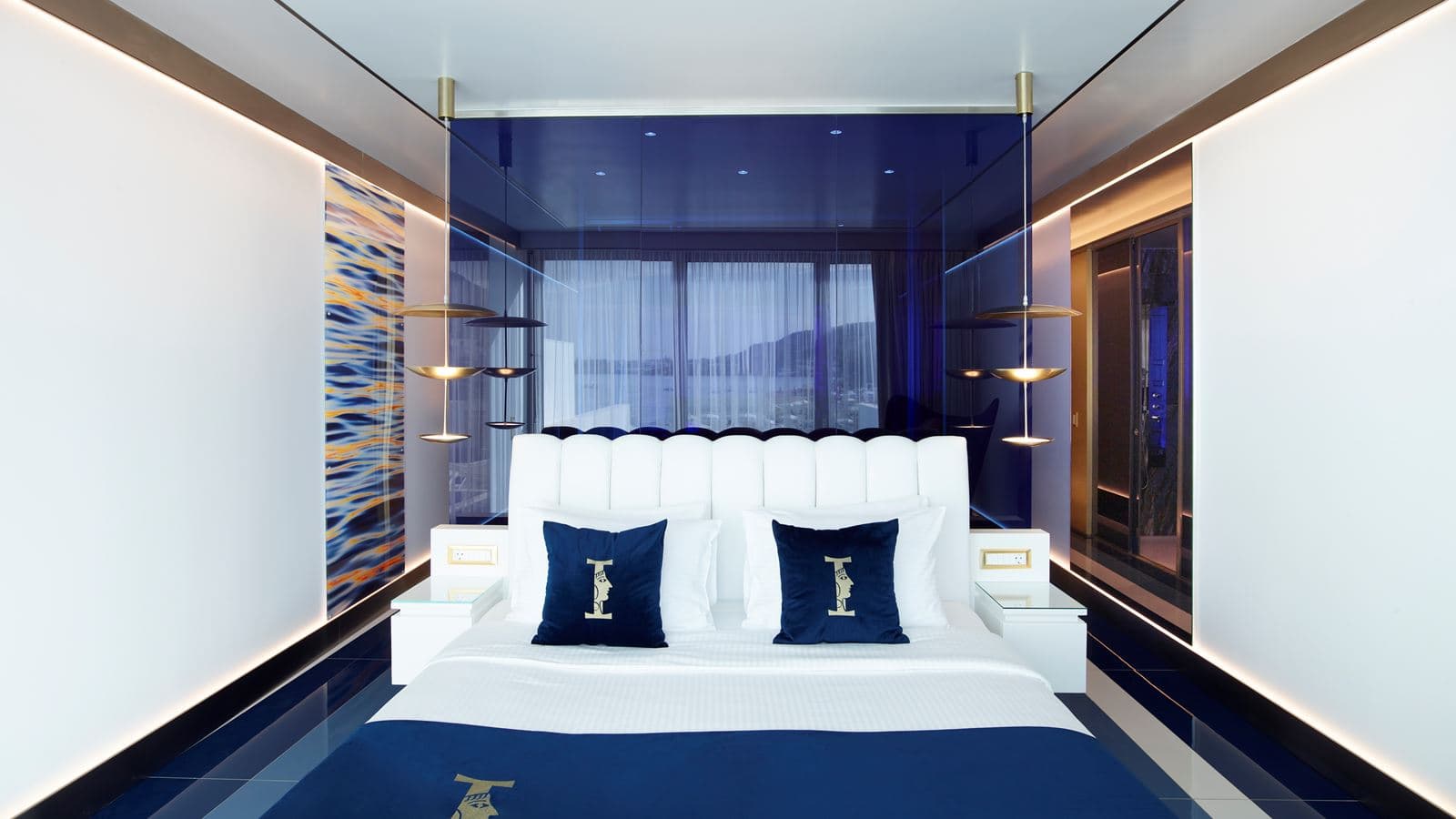 rooms-gold-suite-sea-view-with-private-pool
