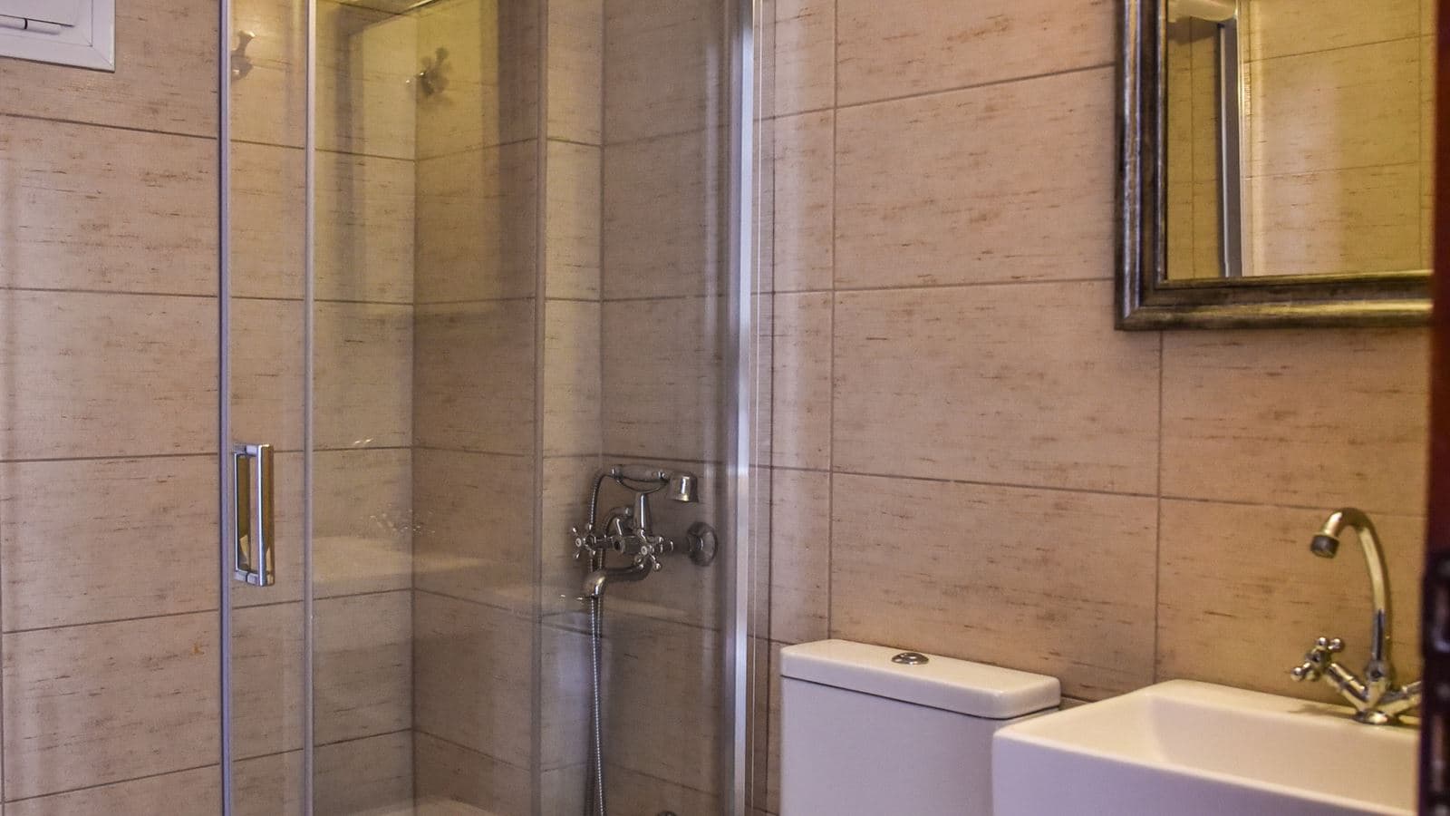 rooms-studio-standard-double-balcony-or-terrace