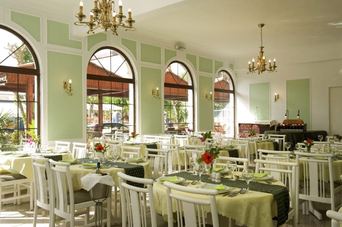 restaurants-breakfast-area