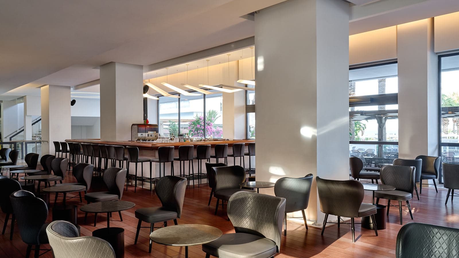 bars-main-bar