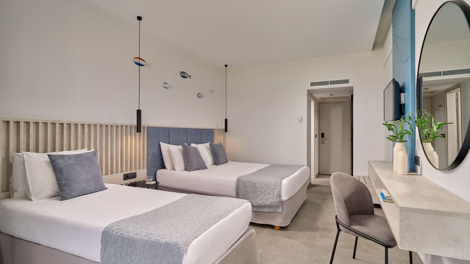rooms-single-room-land-view-with-balcony-or-terrace