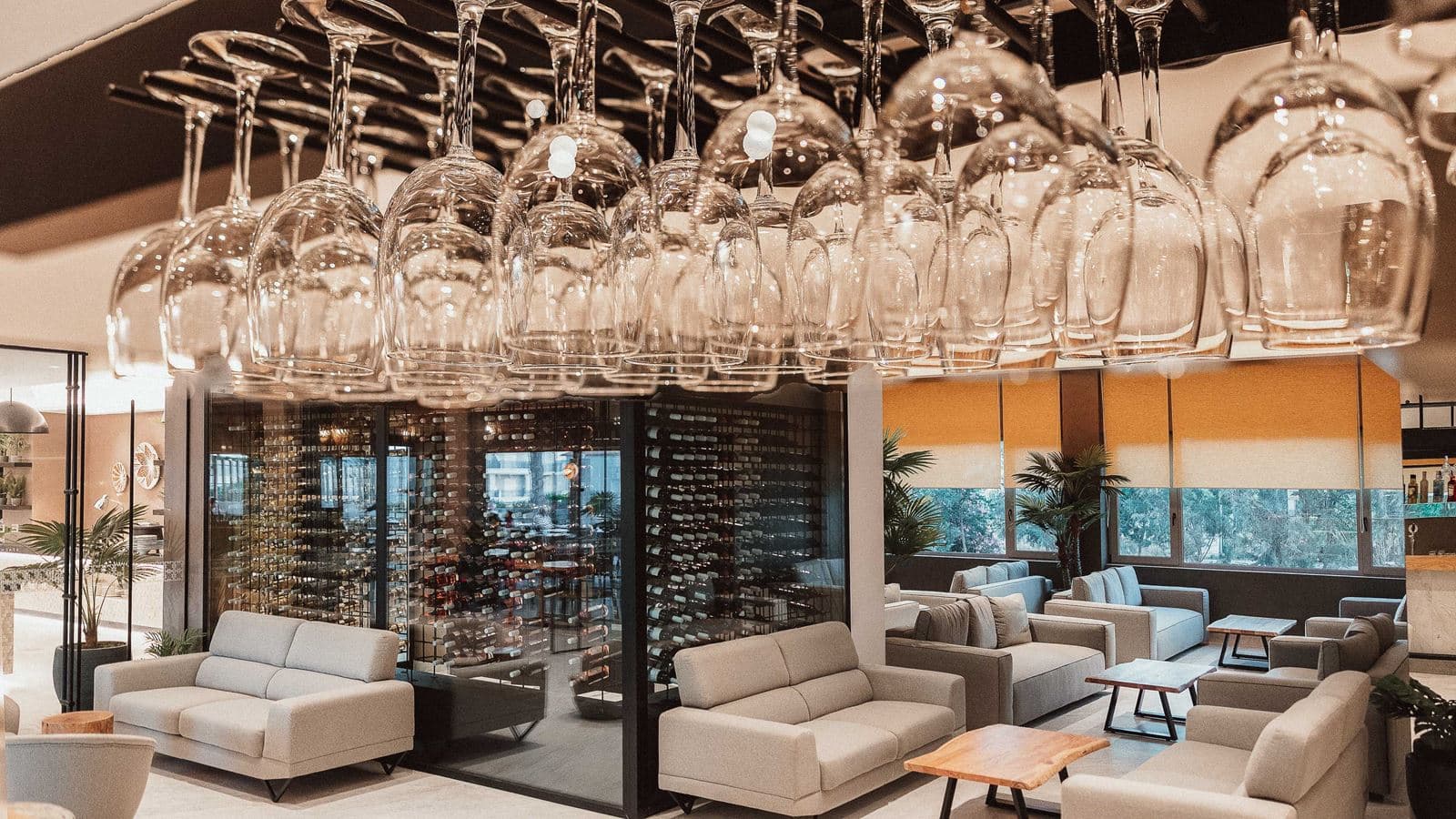 bars-main-bar