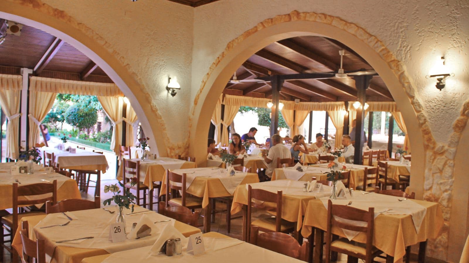 restaurants-kyriakos