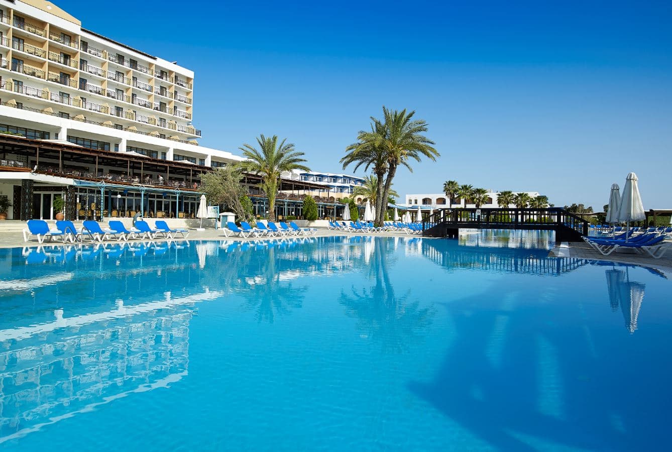 pools-outdoor-pool