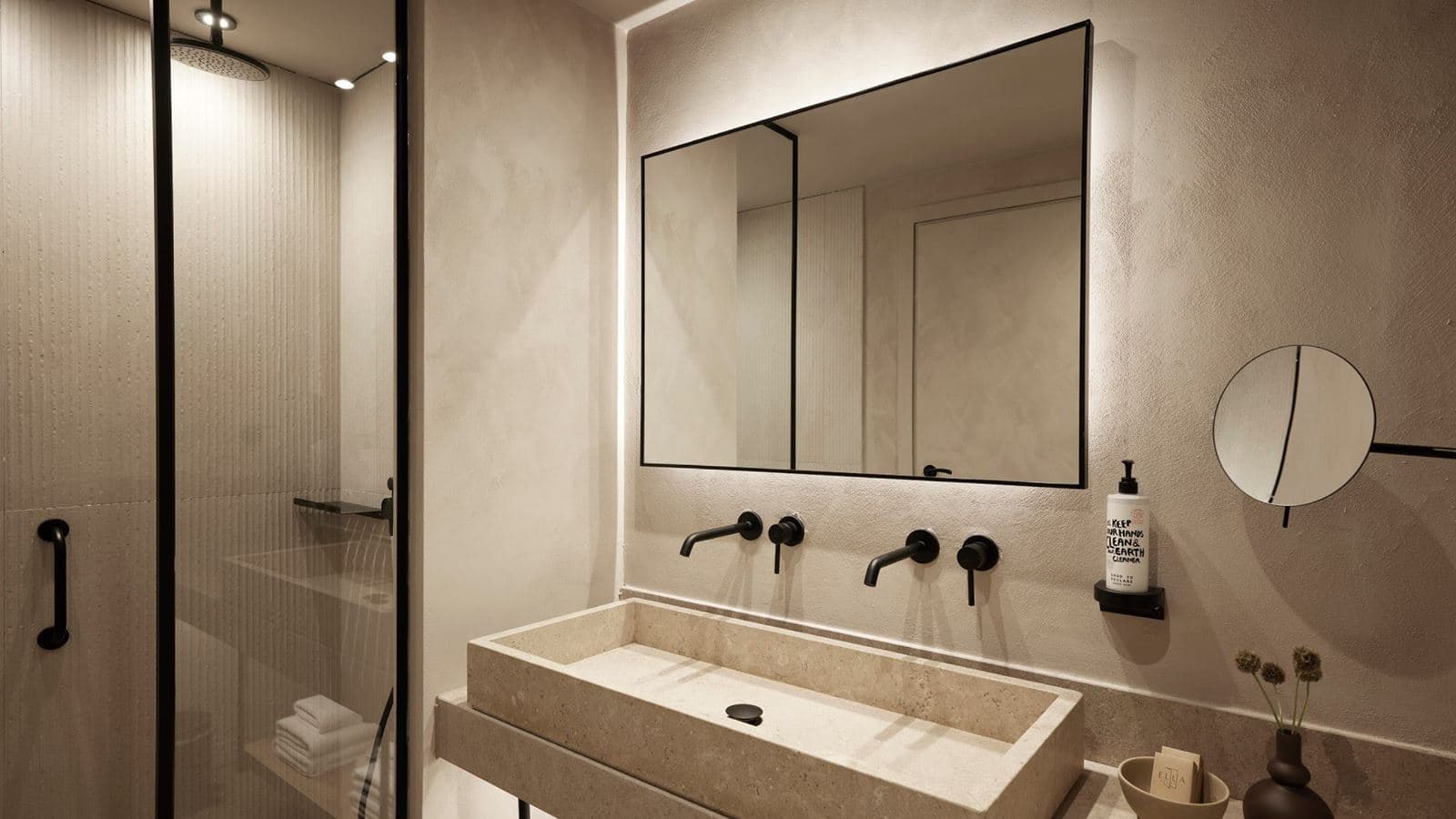 rooms-open-plan-suite-sea-view