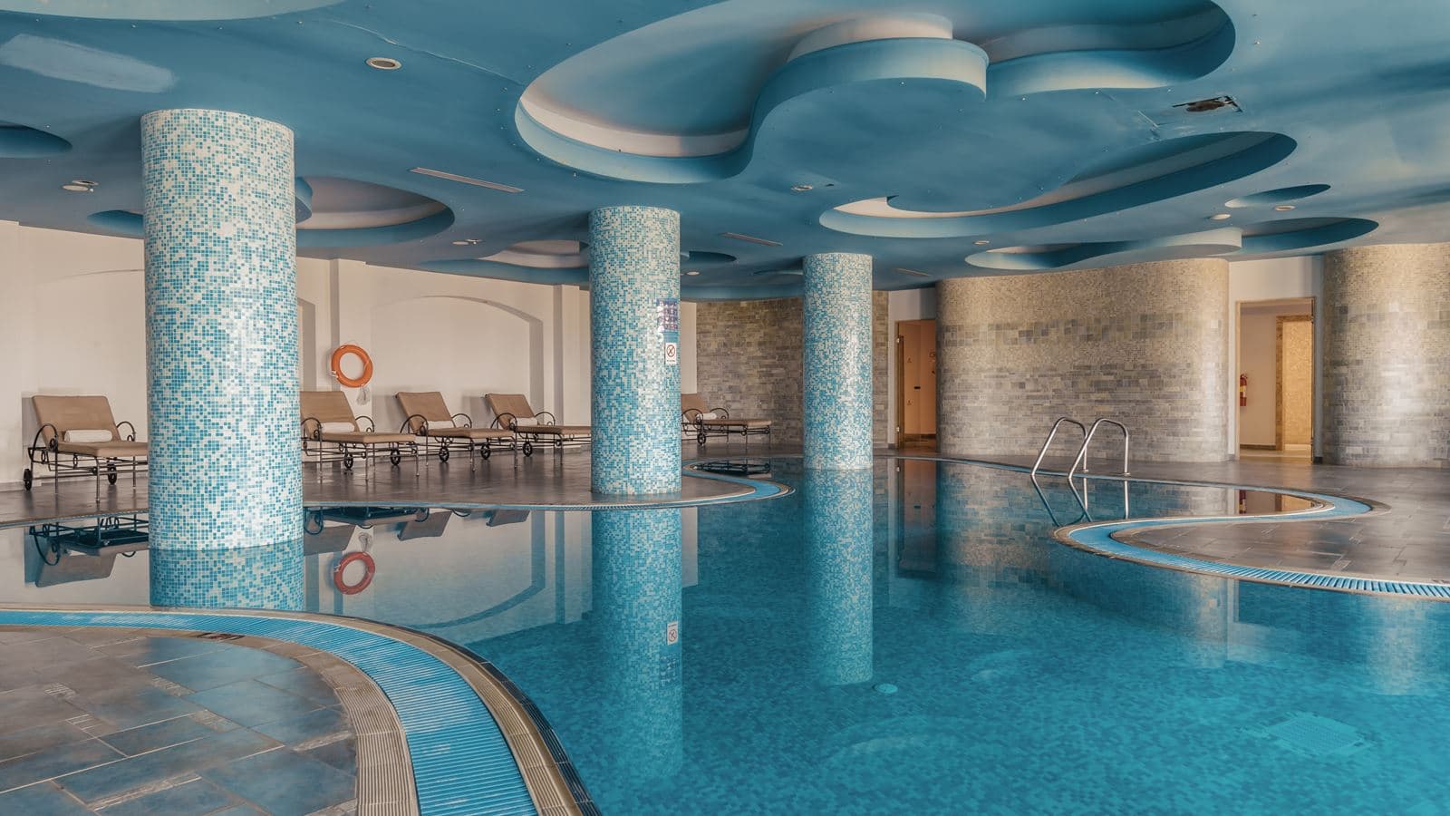 pools-indoor-pool