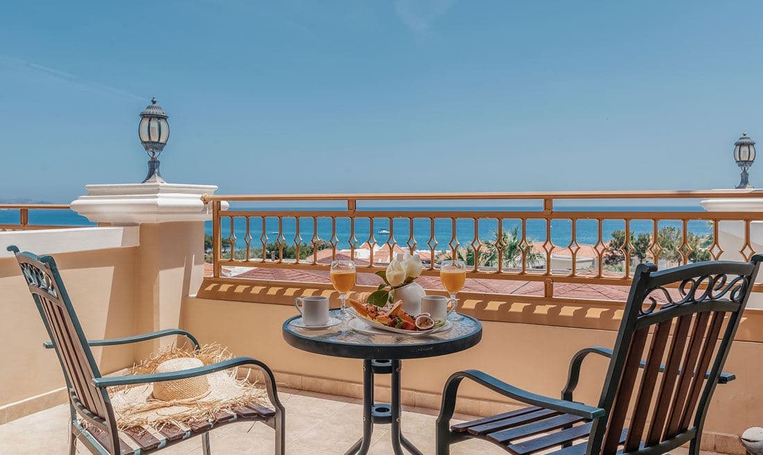 rooms-superior-single-sv-with-balcony-or-terrace