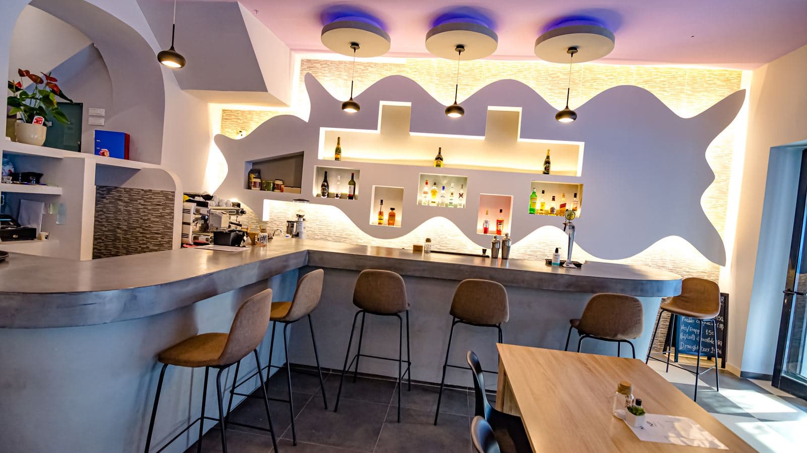 bars-cafe--bar