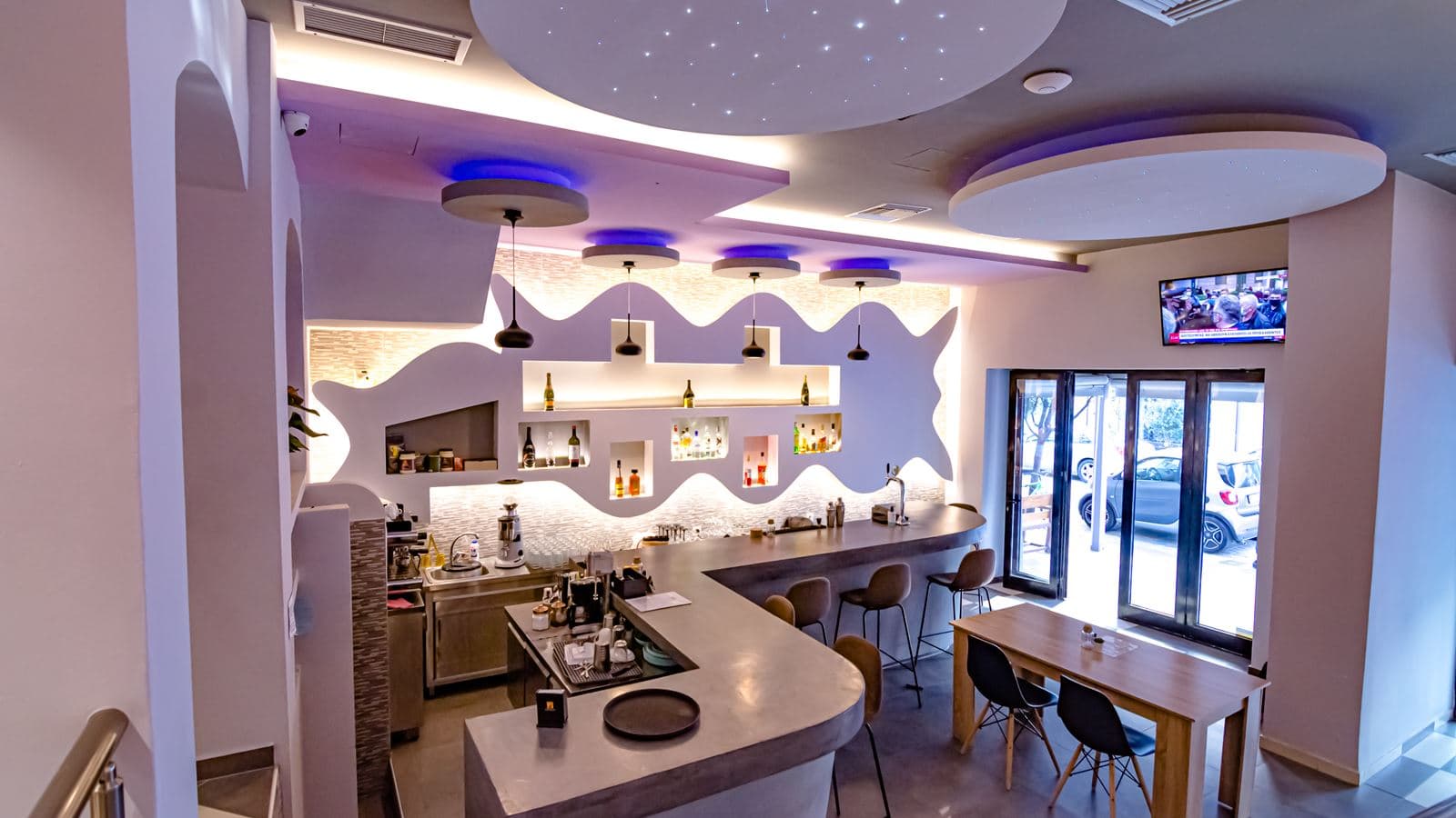 bars-cafe--bar