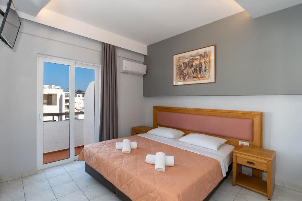 rooms-triple-room