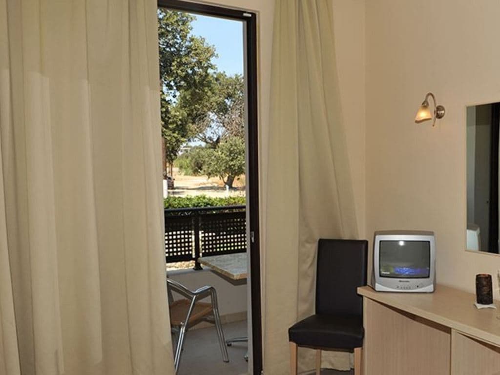 rooms-superior-room