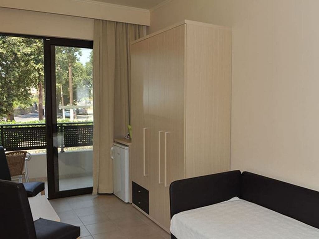 rooms-superior-room