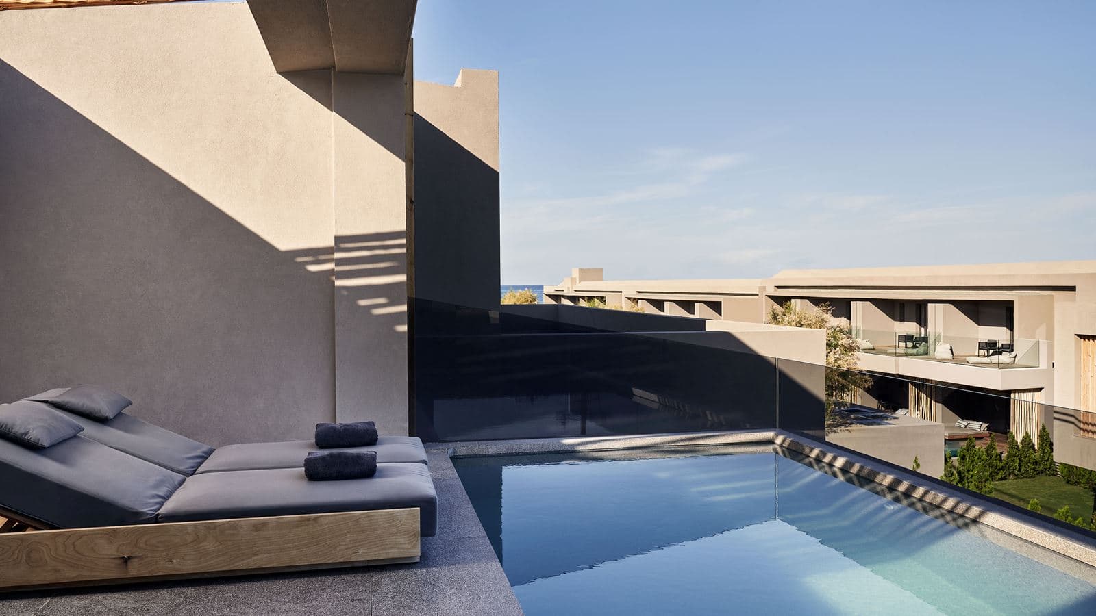 rooms-premier-open-plan-suite-private-pool
