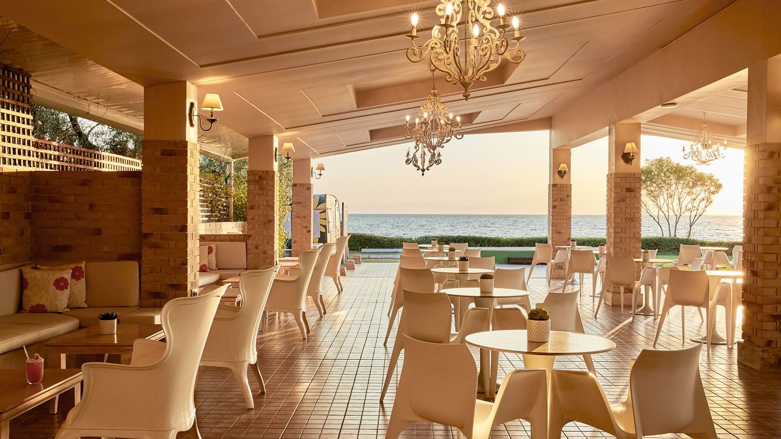 bars-beach-bar
