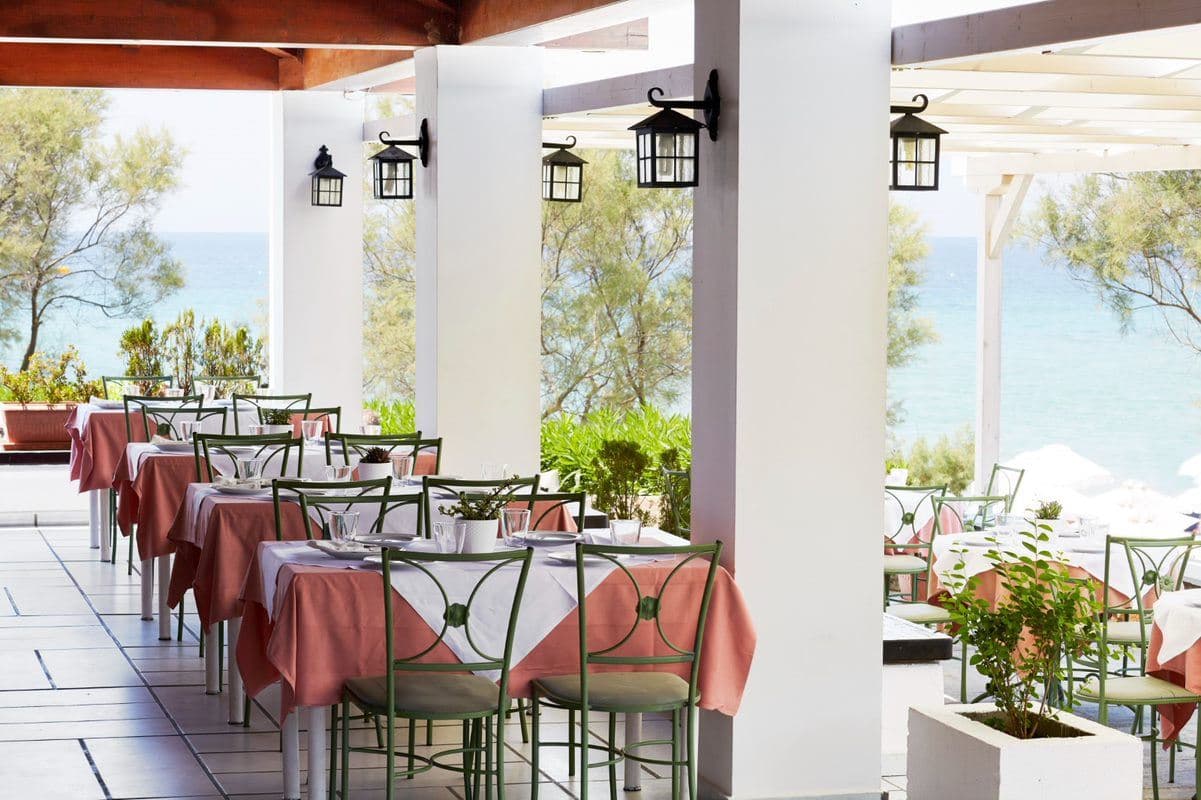 restaurants-olympos-beach-tavern