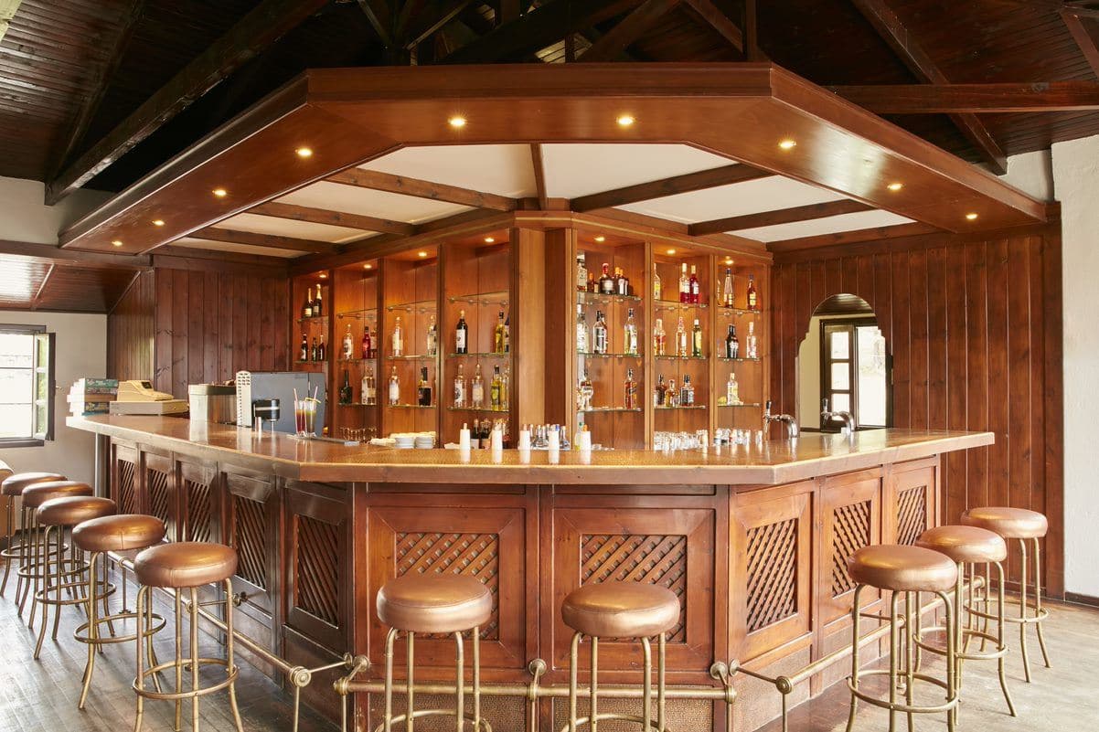 bars-macedonian-bar