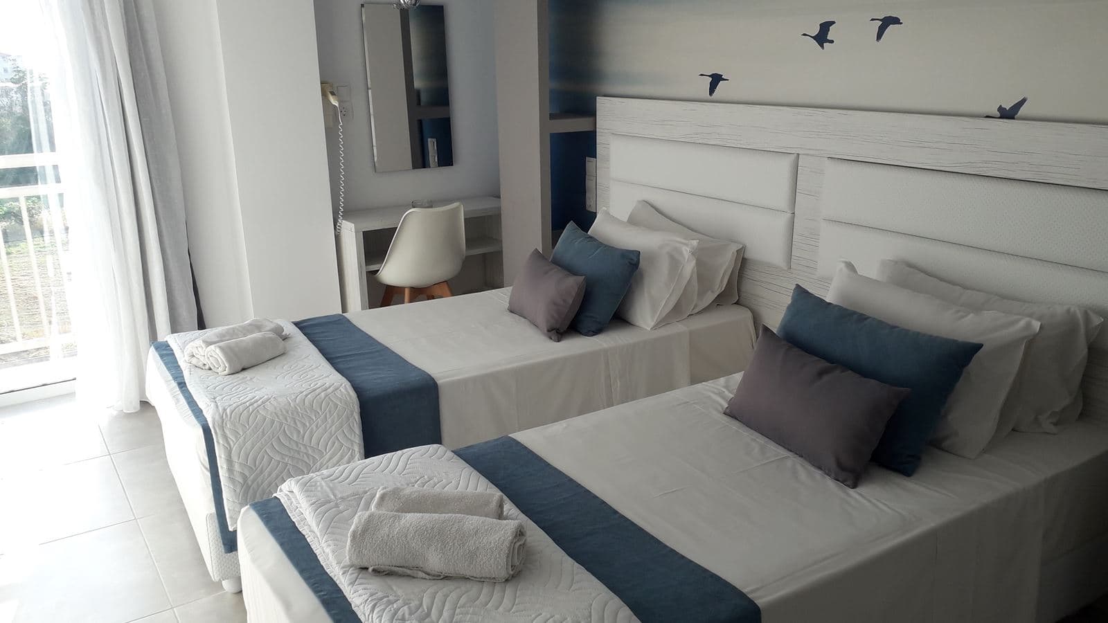rooms-double-room-land-view