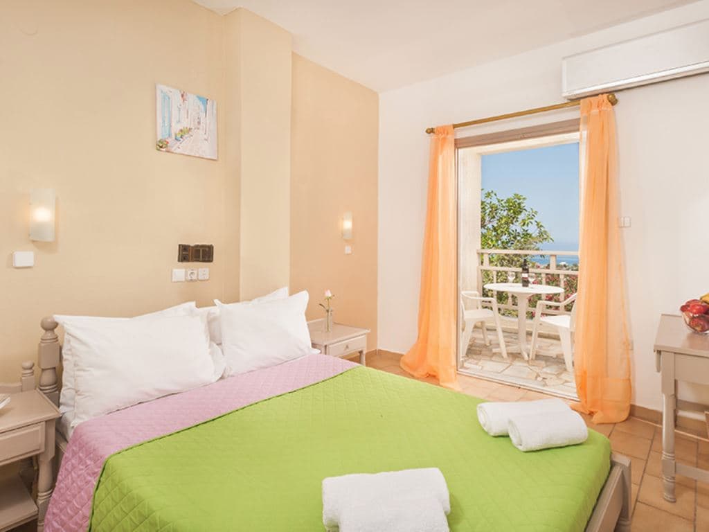 rooms-apartment-4-pax